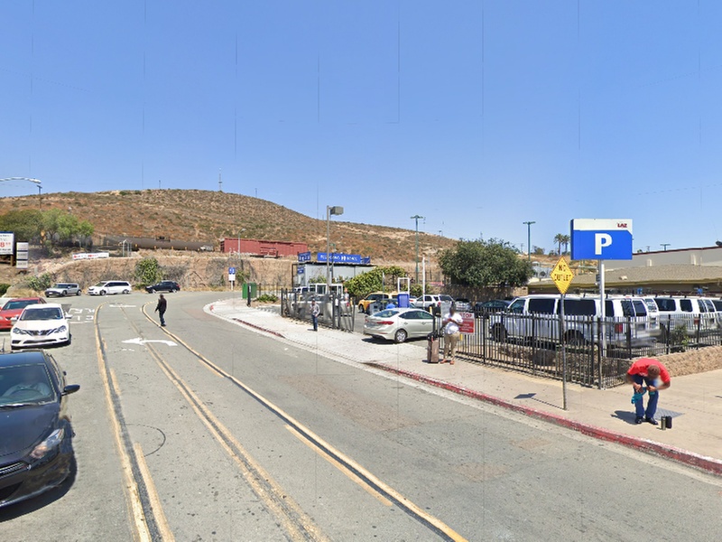 Parking at Border Lot 1