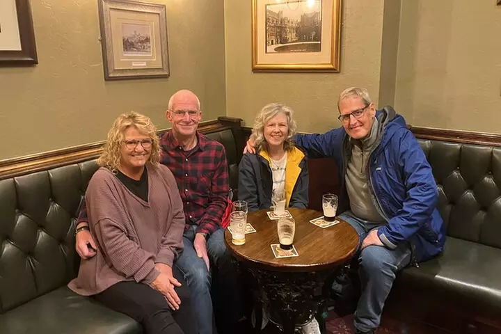 Pub and History Tour of Durham with Alcohol Tasting