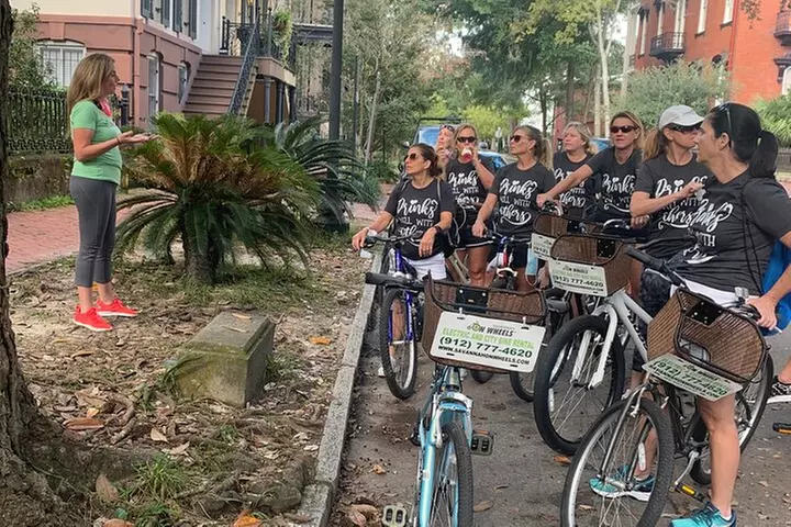 Historical Bike Tour of Savannah and Keep Bikes After Tour - Primary Image
