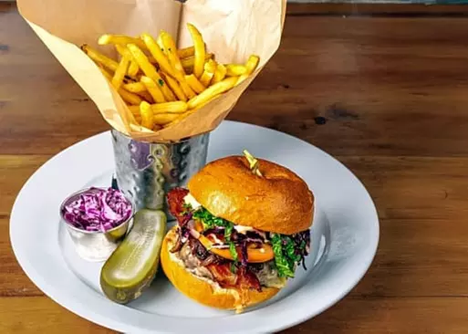 5% Cash Back at The Harold
