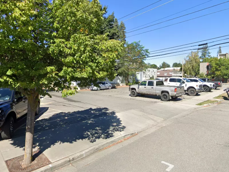 Parking at [IC14] Iron Horse Lot