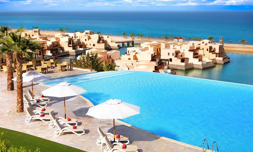 Image 1: ✈ EMIRATS ARABES UNIS | Ras el Kaimah - The Cove Rotana Resort Ras ...