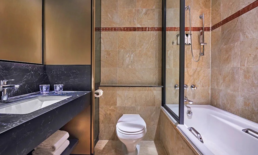 Image 6: ✈ SINGAPORE - Vibe Hotel Singapore Orchard 4* - Piscina esterna