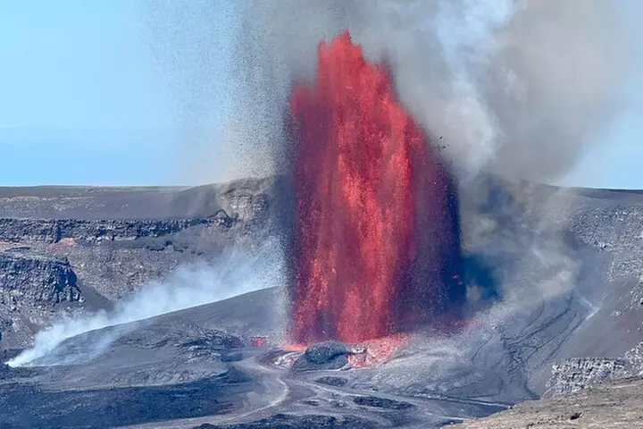 Hilo Shore Excursion: Active Volcano, Lava Tube, Waterfall and Gardens - Primary Image