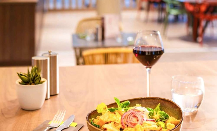 Image 4: ✈ ÎLE-DE-FRANCE | Paryż - Ibis Paris Alesia Montparnasse 3*, 1 nocy...