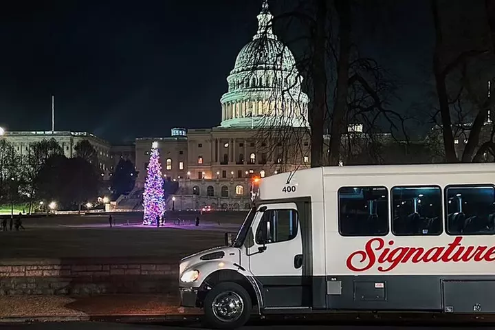 Holiday Lights & Nights City Tour with 10+ Stops, Entry Tickets