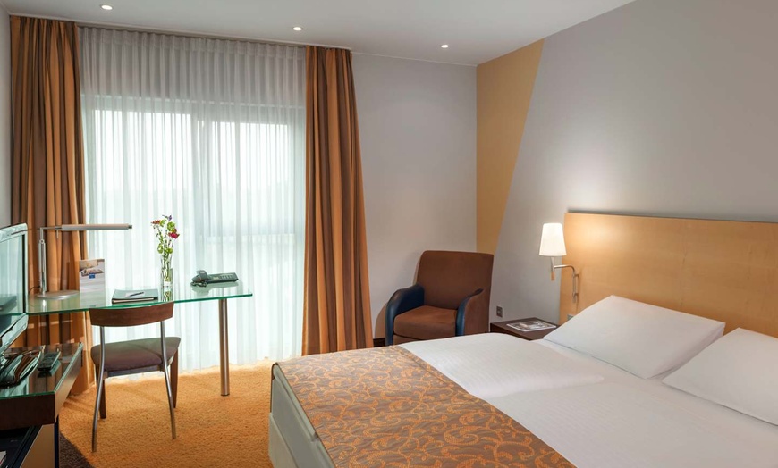 Image 38: ✈ DEUTSCHLAND | Köln - Dorint Hotel An der Messe Köln 4*, 2 Nächte ...