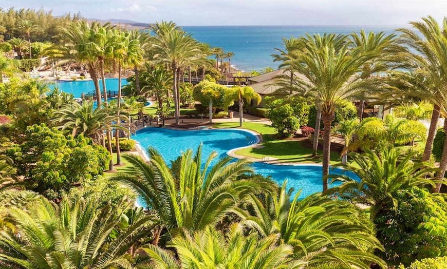 Image 2: ✈ FUERTEVENTURA | Costa Calma - R2 Rio Calma 4* - Piscina esterna