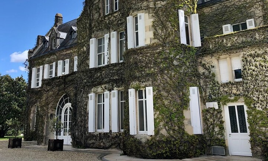Image 10: Visite privée des vins de Margaux et du Médoc en voiture Citroën cl...