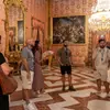 Image 10: Visita guiada al Palacio Real de Madrid para grupos pequeños con ca...