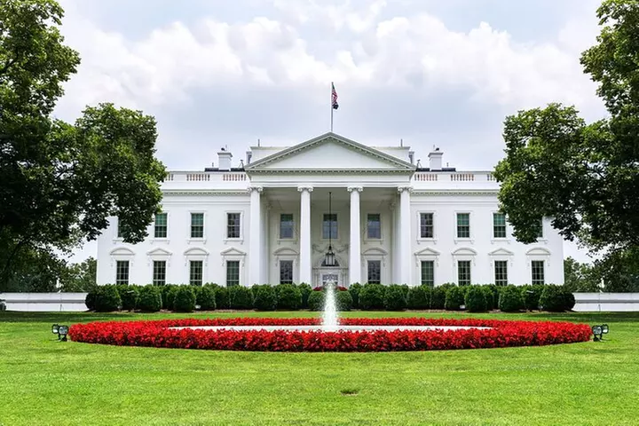 Washington DC Monuments Self-Guided Walking Audio Tour