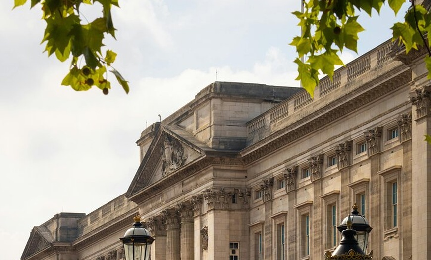 Image 2: London Top 30 Sights Tour including Changing Of The Guard