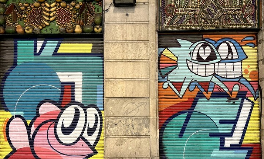 Image 2: Tour de arte callejero y galería contemporáneos de Barcelona