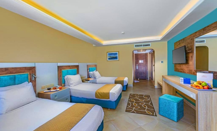 Image 5: ✈ EGYPTE | Hurghada - Titanic Aqua Park Resort - Families and Coupl...