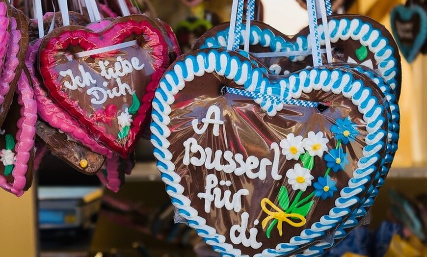 Image 4: Oktoberfest Tour All in Tischreservierung mit 2 Fahrgeschäften