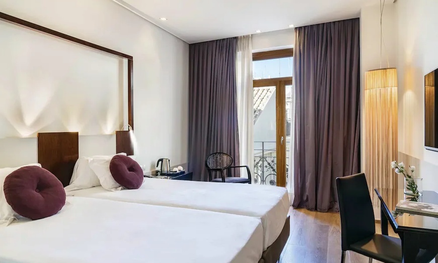 Image 3: ✈ SPANJE | - Vincci Palace 4*, 2 nachten - Rooftop