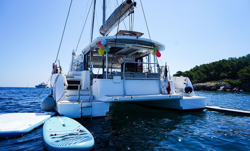Image 3: Croisière privée en catamaran, Iles de Lérins, Antibes , Cannes