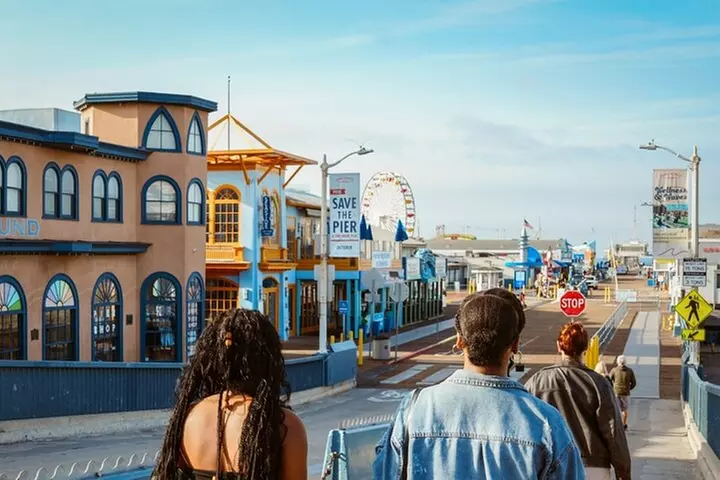 Bundle & Save: Celebrity Homes Tour with Hop-On Hop-Off Bus