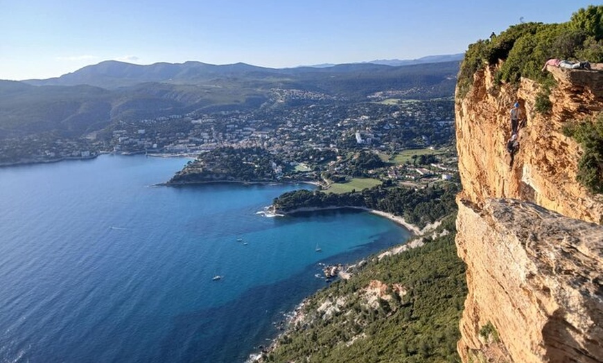 Image 7: Visite Privée d'une Journée à Marseille Cassis et Cap Canaille