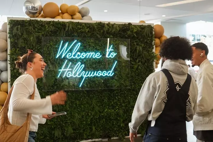 Bundle & Save: Celebrity Homes Tour with Hop-On Hop-Off Bus