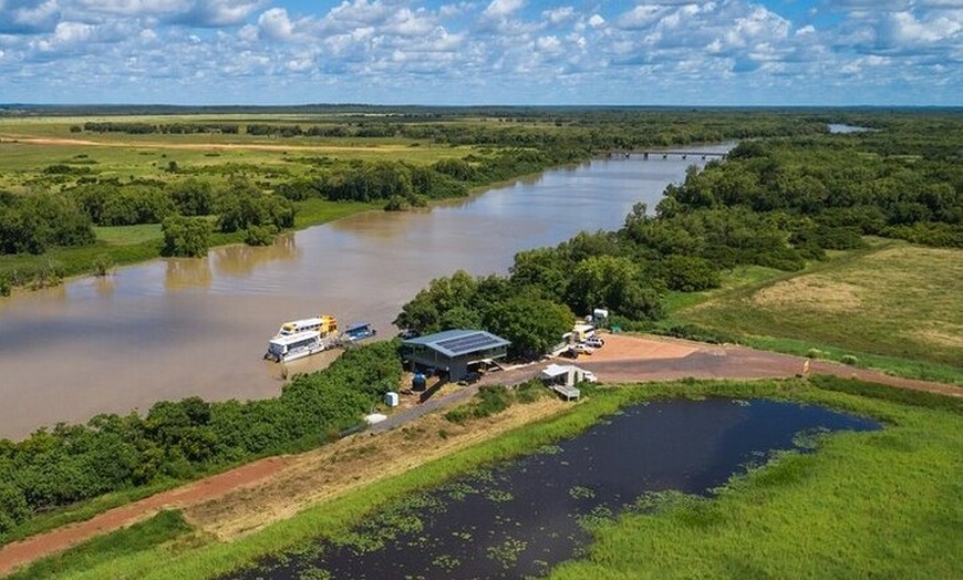 Image 4: Spectacular Jumping Crocodile Cruise with Darwin Transfer Bus
