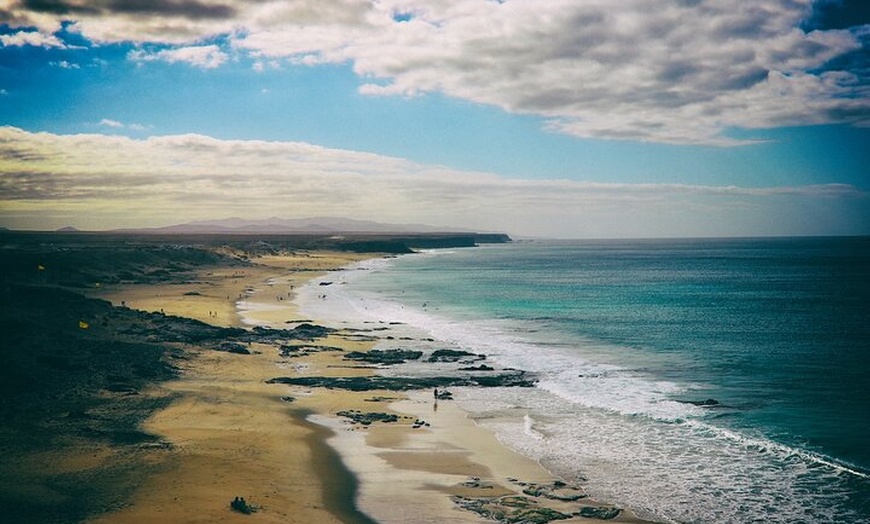 Image 7: Desde el Sur Fuerteventura Tour 4x4 Dunas de Corralejo y El Cotillo