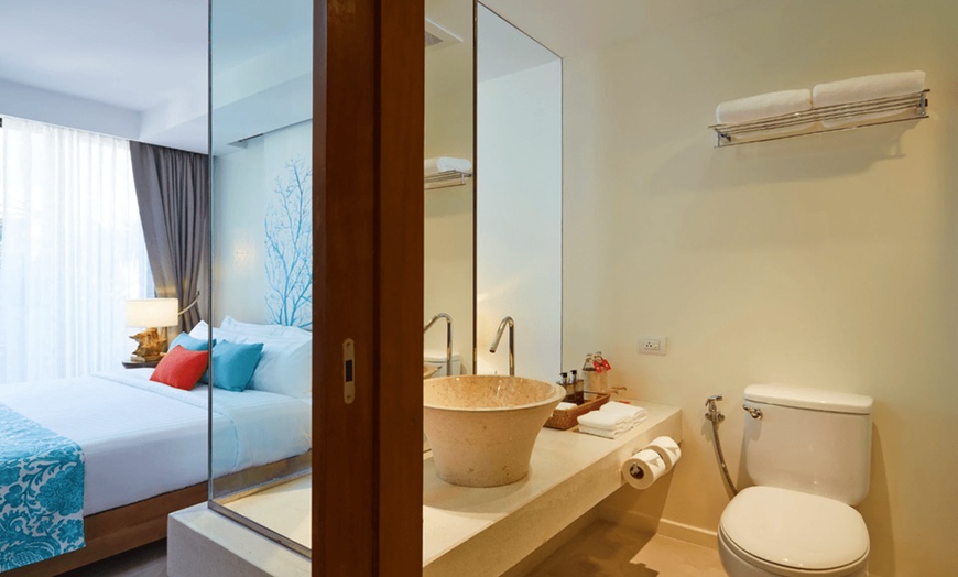 Image 14: ✈ THAÏLANDE DU SUD | Phuket - Bandara Beach Resort Phuket 4* - Bord...
