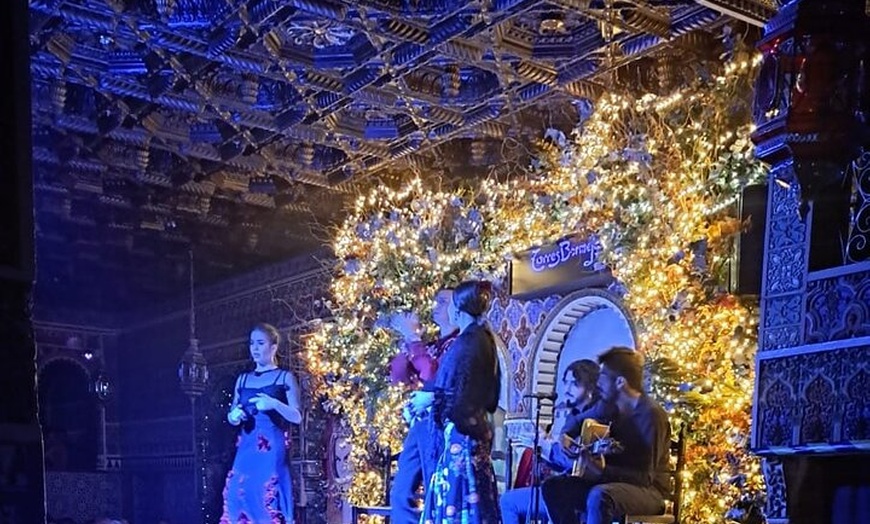 Image 11: Espectáculo flamenco y menú especial en Torres Bermejas de Madrid