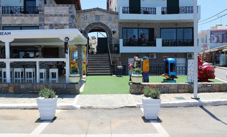 Image 83: ✈ KRETA | Kato Gouves - Diogenis Blue Palace Hotel 4* - Odkryty basen