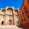 Image 4: Entrada Catedral de Granada