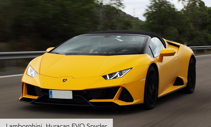 Image 10: Tour 40-min Circuito Urbano F1 Montjuïc en superdeportivo