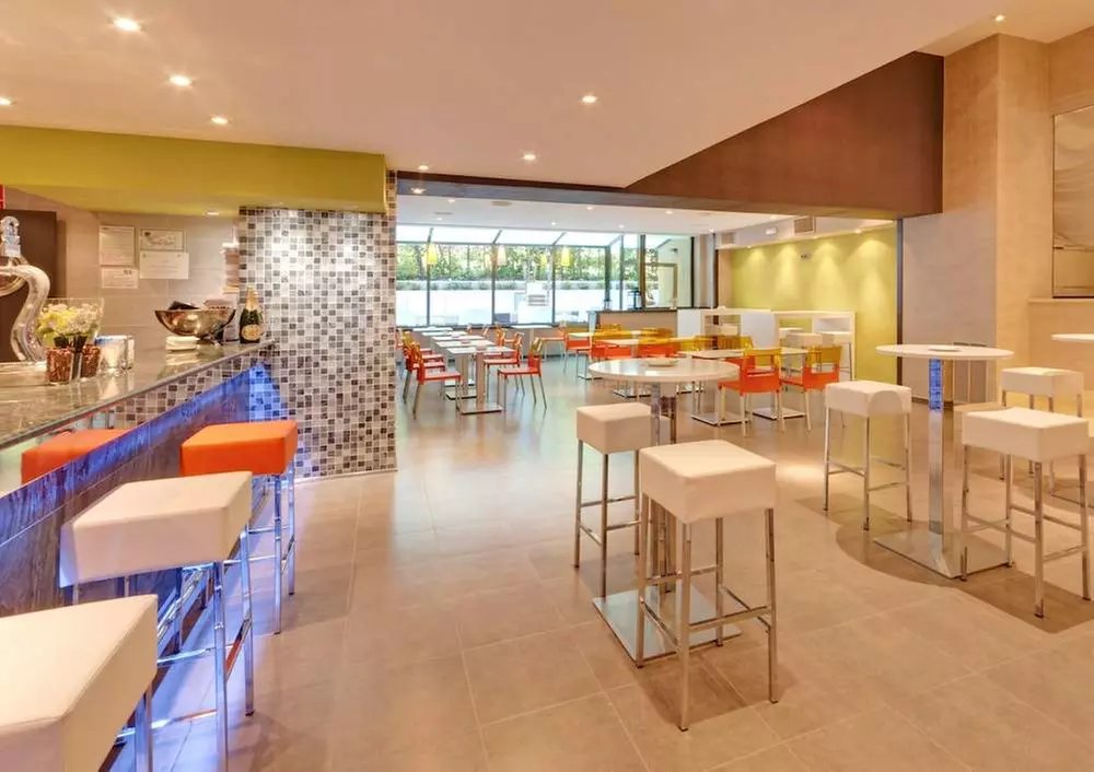 ✈ HISZPANIA | Madryt - Senator Barajas Hotel 4*, 2 nocy - City break