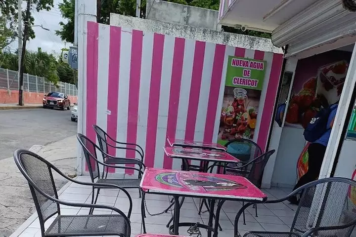 Cancun City Shopping and Local Food Tour Private Experience