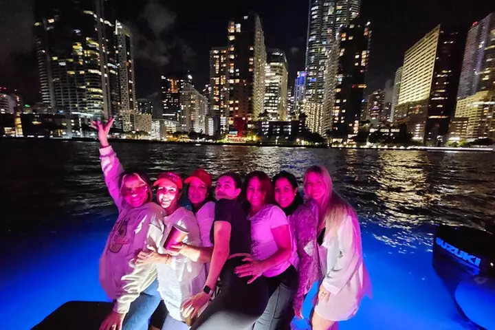Explore Miami in Style: Private Boat Cruise with Captain