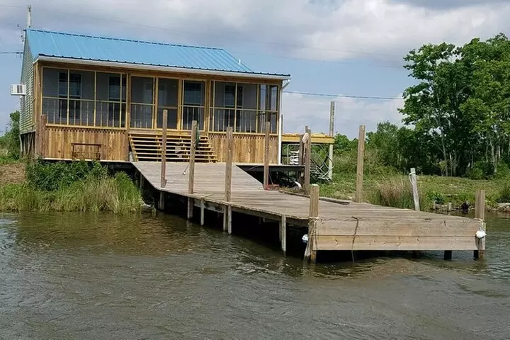 2 Hours Boat Tour in Louisiana Bayous Near New Orleans