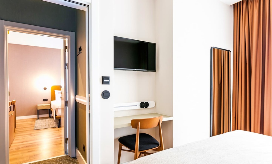 Image 4: ✈ PORTUGAL | Lisbonne - LX SoHo Boutique Hotel 3*, 2 nuit - Centre ...