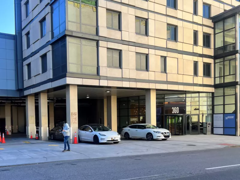 Parking at MPG Parking - 360 Huguenot Parking LLC Garage