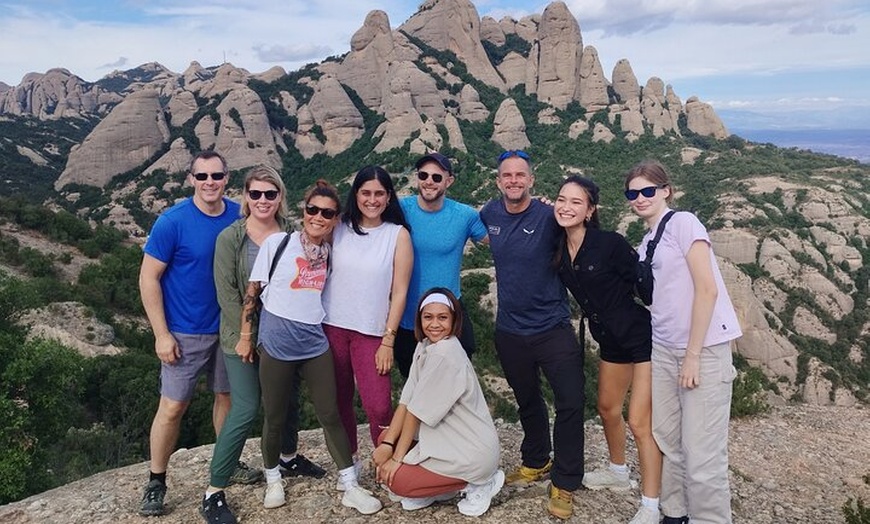 Image 2: Senderismo en Montserrat y Visita al Monasterio en Grupo Reducido