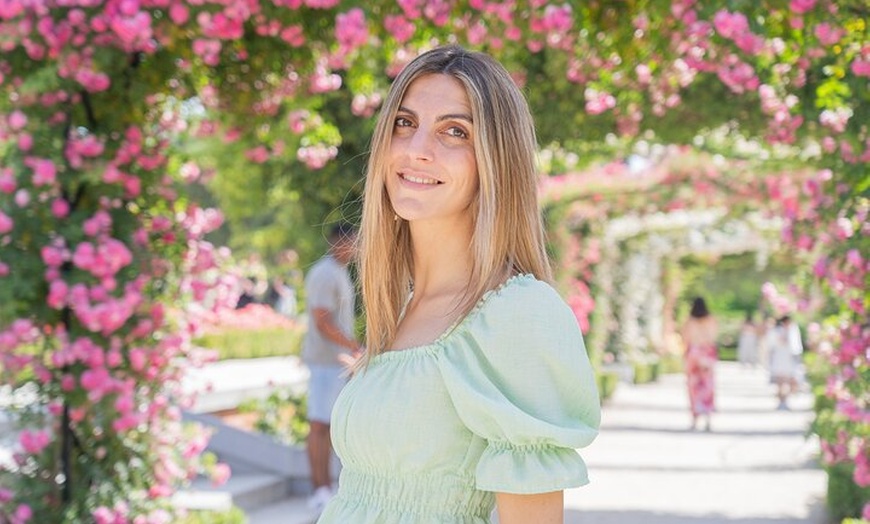 Image 21: Sesión de fotos profesional en el Parque del Retiro de Madrid