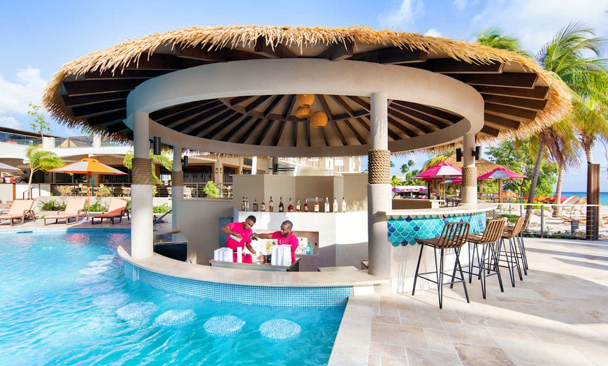 Image 25: ✈ BARBADE | Christ Church - O2 Beach Club & Spa 4*, 5 nuit - Piscin...