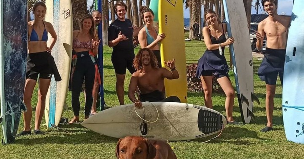 Clases de surf grupales y privadas en Playa de las Américas, Tenerife