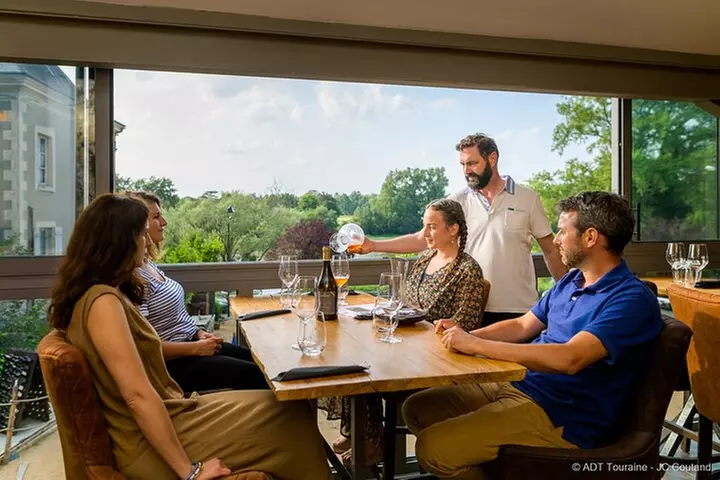 Caves Ambacia, visite et initiation à la dégustation, Amboise