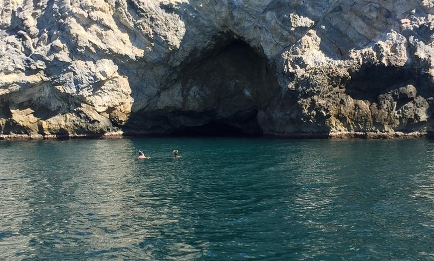 Image 5: Paseo en barco + Paddle Surf + snorkel + aperitivo + bebida