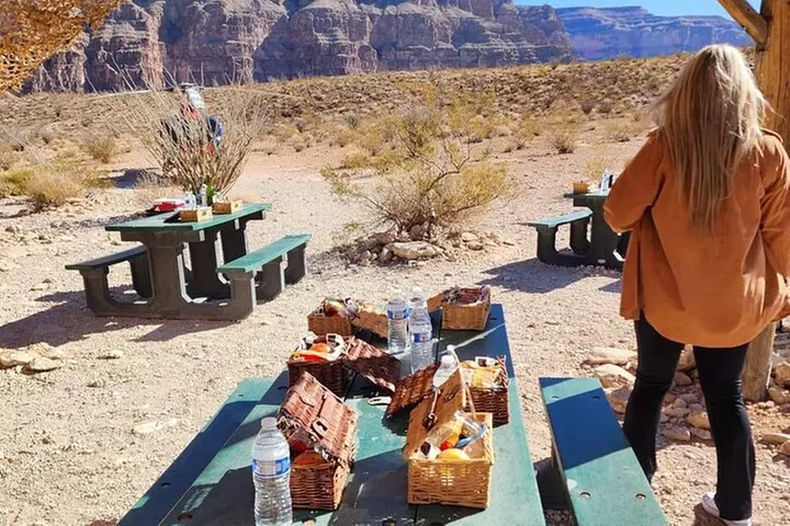 Grand Canyon Helicopter Tour with Hoover Dam & Champagne Toast