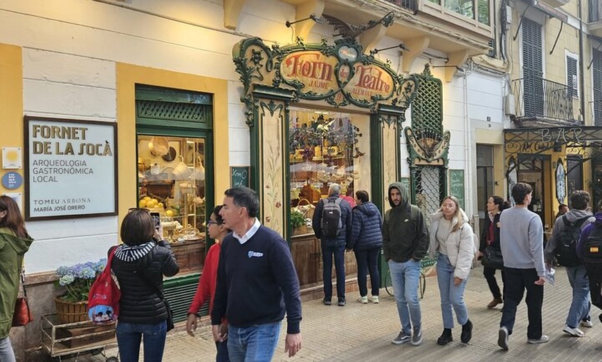 Image 8: Palacios, Jardines y Catedral de Palma