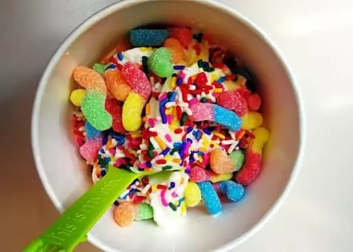 5% Cash Back at Menchie's Frozen Yogurt - Hal...