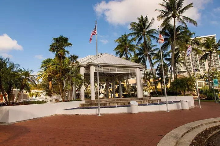 Fort Lauderdale Riverwalk Self-guided Audio Walking Tour