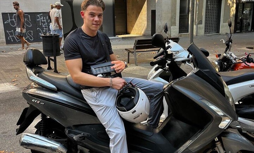 Image 6: Tour privado en moto por la ciudad de Barcelona