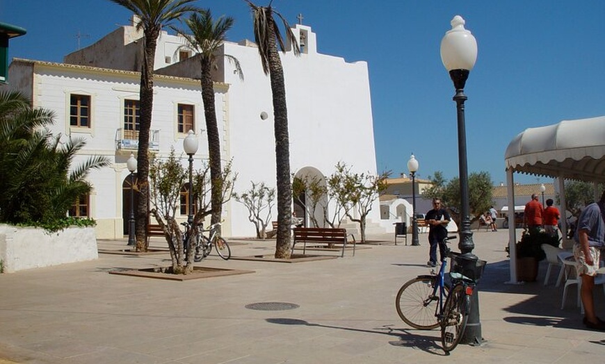 Image 4: Ibiza Excursión a Formentera en Bici con Traslado y Fast Ferry