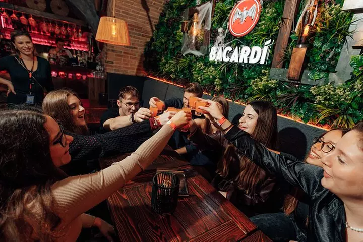 Kreuzberg Alternative Pub und Bar Experience - Image 5